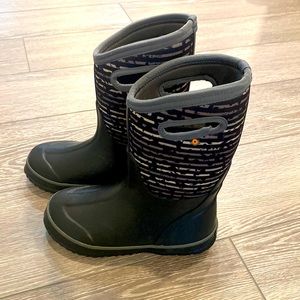 Bogs size 3 winter boots